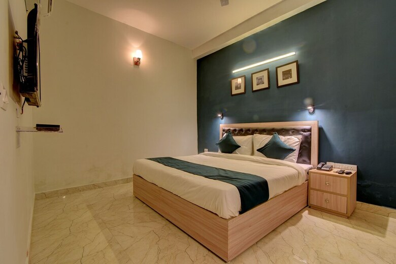 Silverkey Executive Stays 36842 Nazeer Hotel
