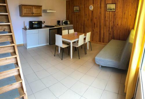 Hostal Chambres D'hotes Le Manoir de La Salmoni�re