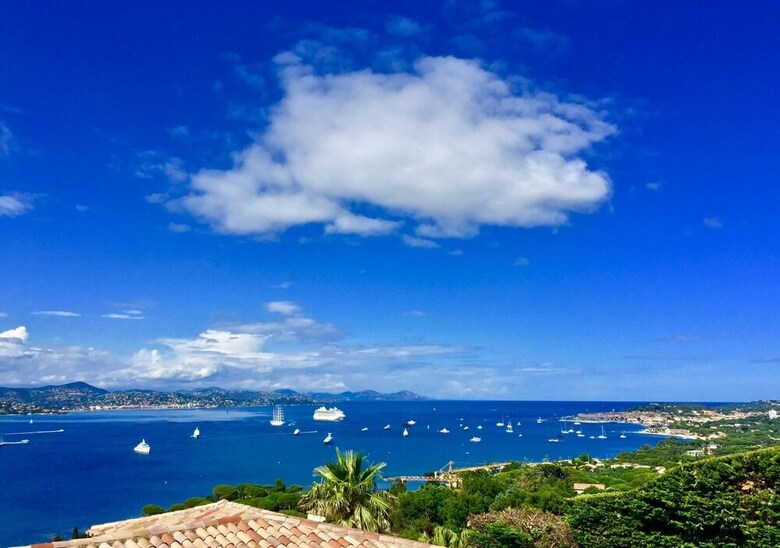Villa With A Magic View Of Saint Tropez