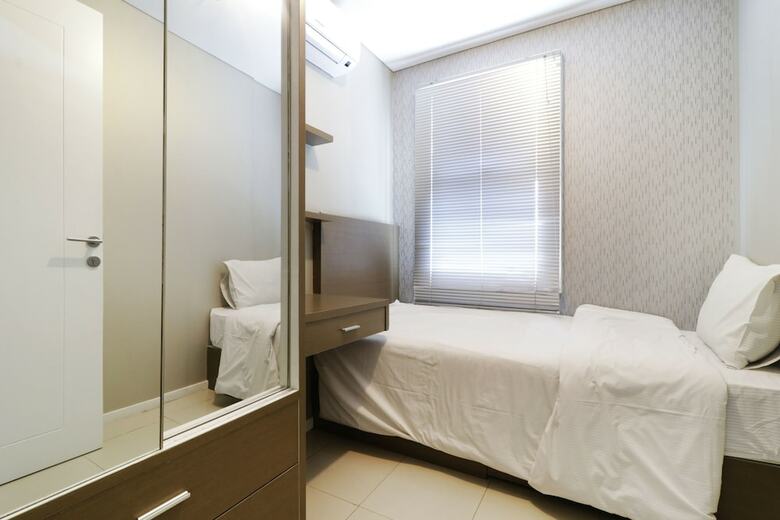 Hotel Ten Eleven Living Point