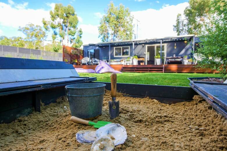 Three Beaches - Chic Eco Home Tasmania