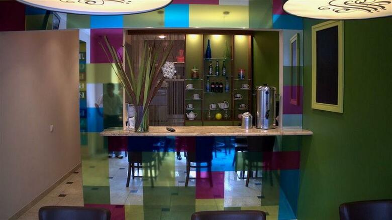 3 Mosta Hotel