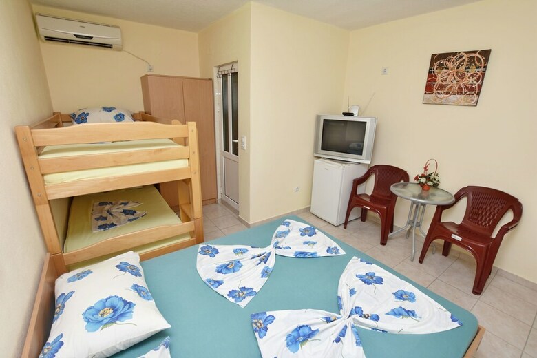 Apartments And Rooms Villa Mia