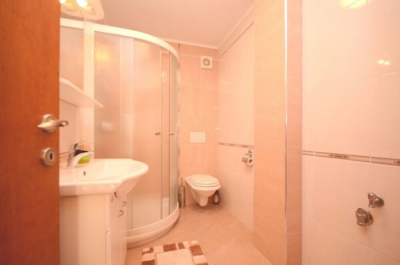 Apartments And Room Mirjana