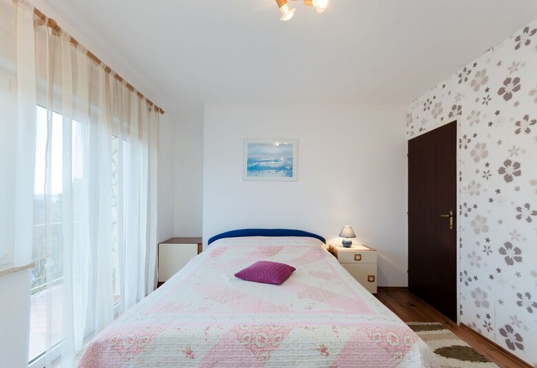 Apartments And Room Mirjana
