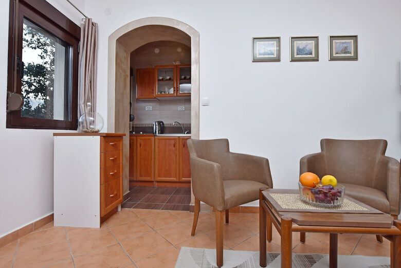 Apartments Klakor Ps