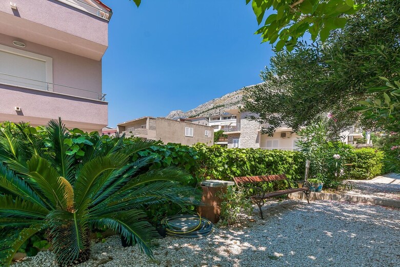 Apartments Ljiljana