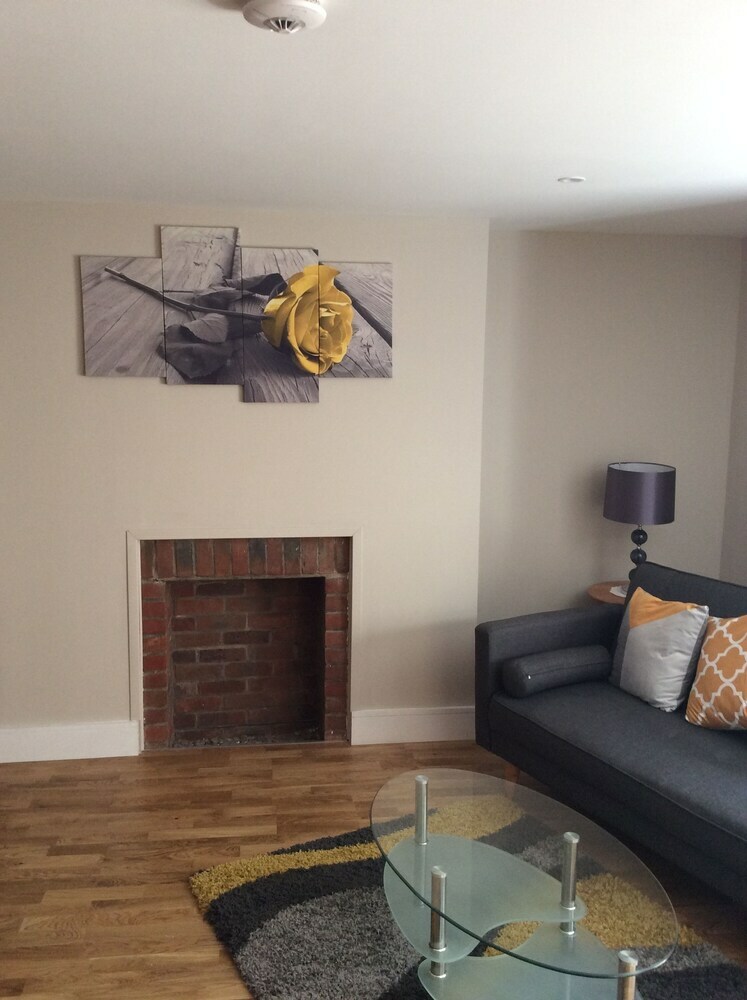 Regent Apartment