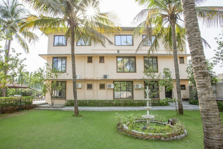 Hotel Pushp Vatika Resort & Lawns