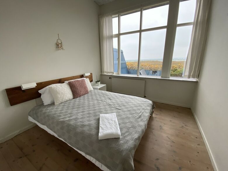 Apartamentos Skaerven Beachfront Condos And Cottage