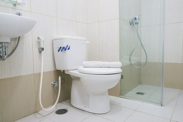 City View Studio Apartment At Tamansari La Grande