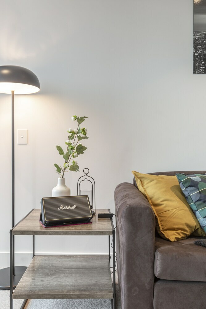 Trendy Melbourne 2 Bedroom Apartment By Bnb Pro