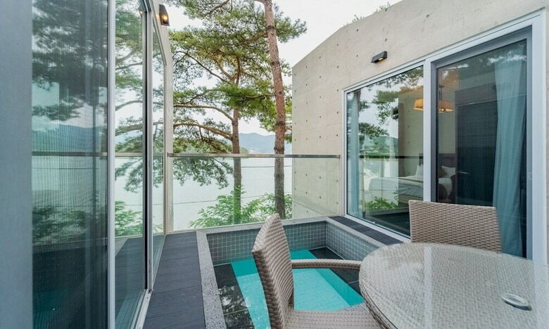 Hotel Goseong Hansan Marina Resort