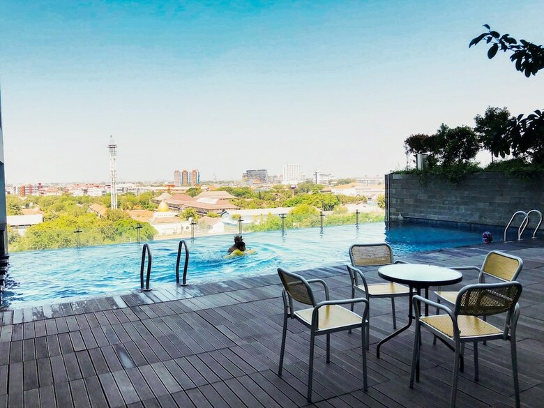 Homey 2br Apartment At Tamansari Papilio