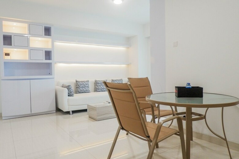 Luxury 2br Apartment At Supermall Mansion La Riz