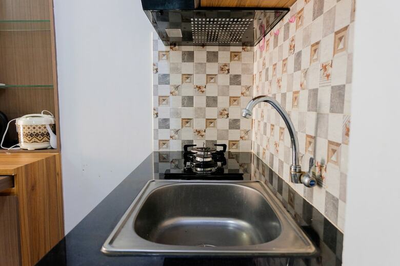 Homey And Comfy 2br Ayodhya Residence Apartment