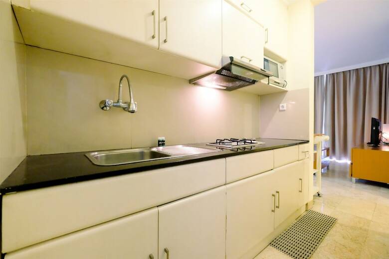 Modern Contemporer 2br Beverly Tower Apartment