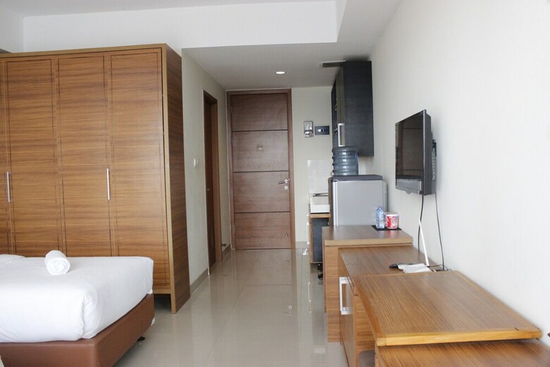Minimalist Studio At Beverly Dago Apartment Near Itb