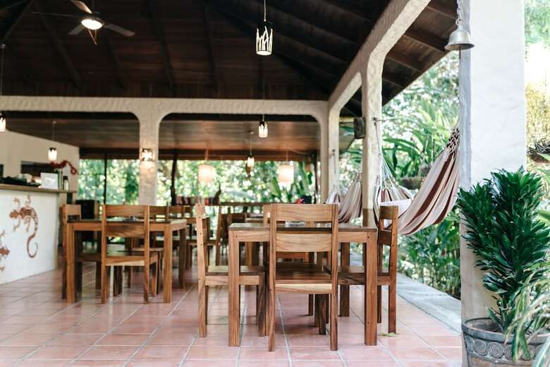 Hotel Star Mountain Jungle Lodge