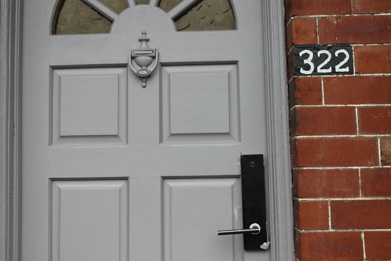 Advo Aparts Guest Hotel Leeds