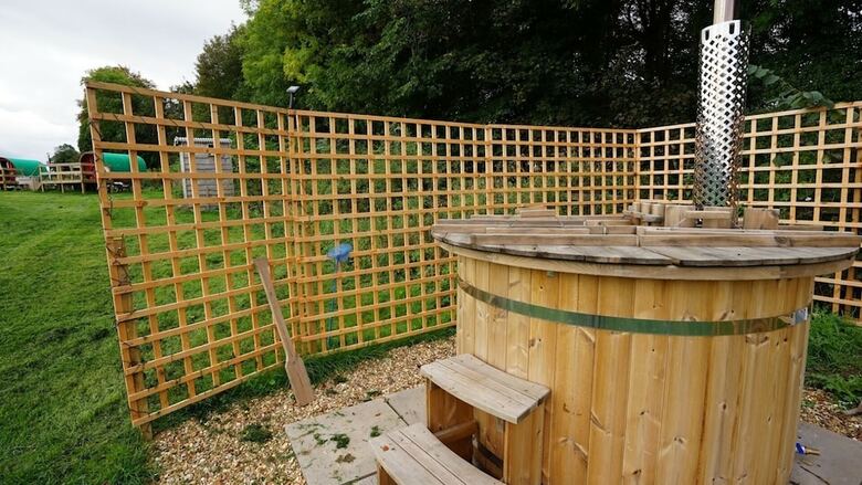 Cabana Showman's Hut @ Westcote