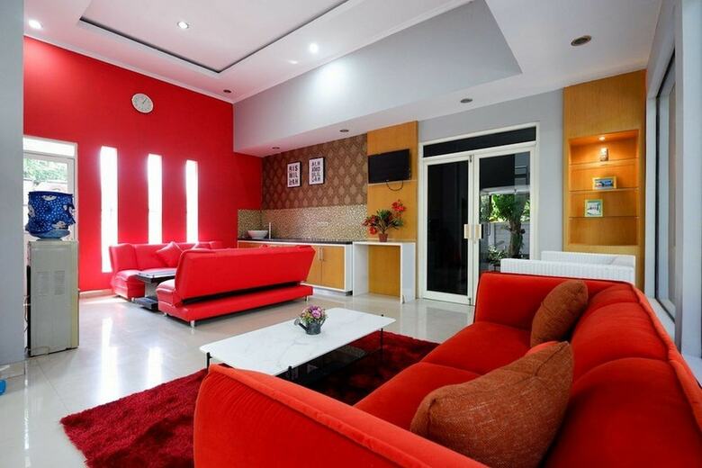 Hotel Reddoorz Near Solo Square 3