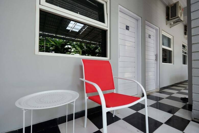Hotel Reddoorz Near Solo Square 3