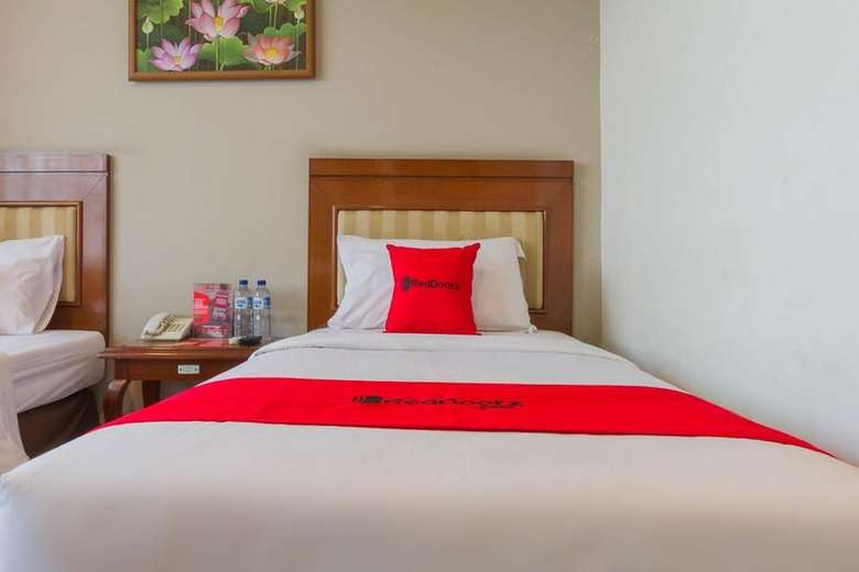 Hotel Reddoorz Near Simpang Dago 2