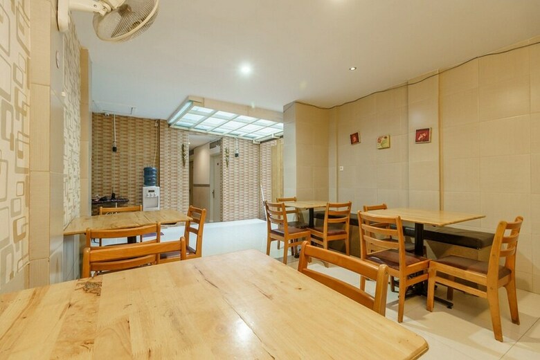 Posada Reddoorz Near Medan Railway Station