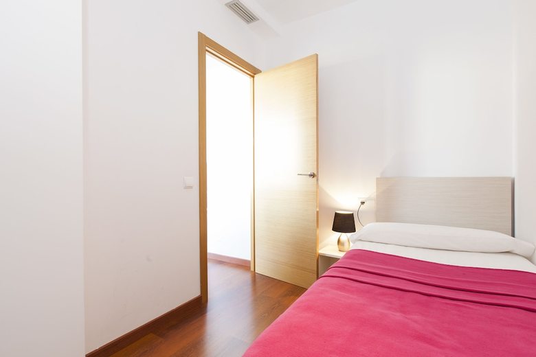 Apartamentos Sleep Universitat By Stay