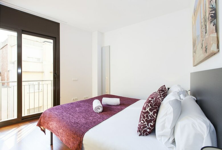 Apartamentos Sleep Universitat By Stay
