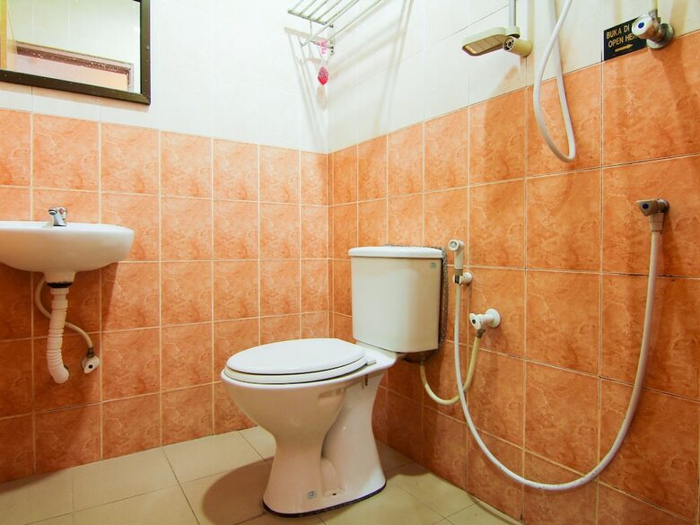Oyo 11343 Hotel Putra Iskandar