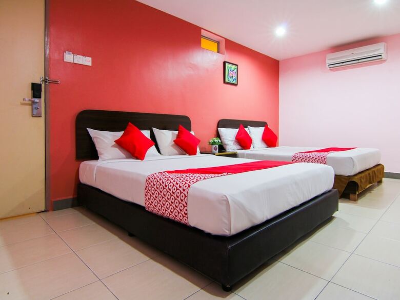 Oyo 11343 Hotel Putra Iskandar