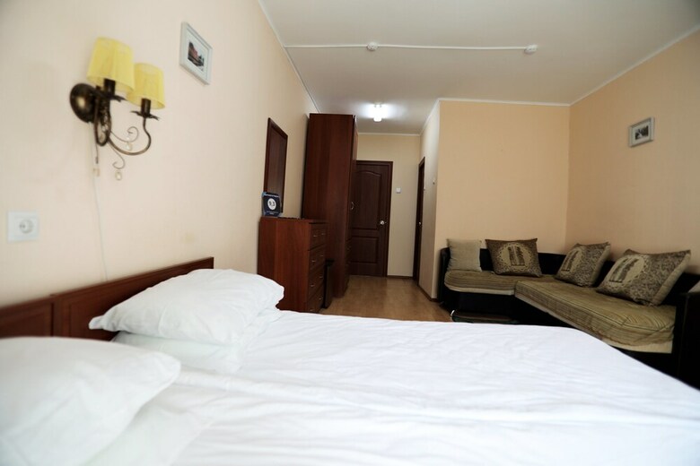 Hostal U Krasnogo Mosta - Hostel