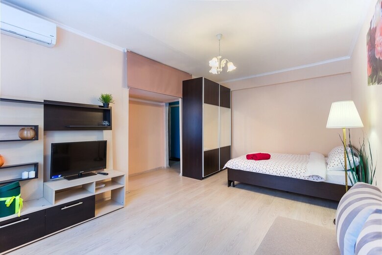 Apartment On Komsomolsky Prospekt 34