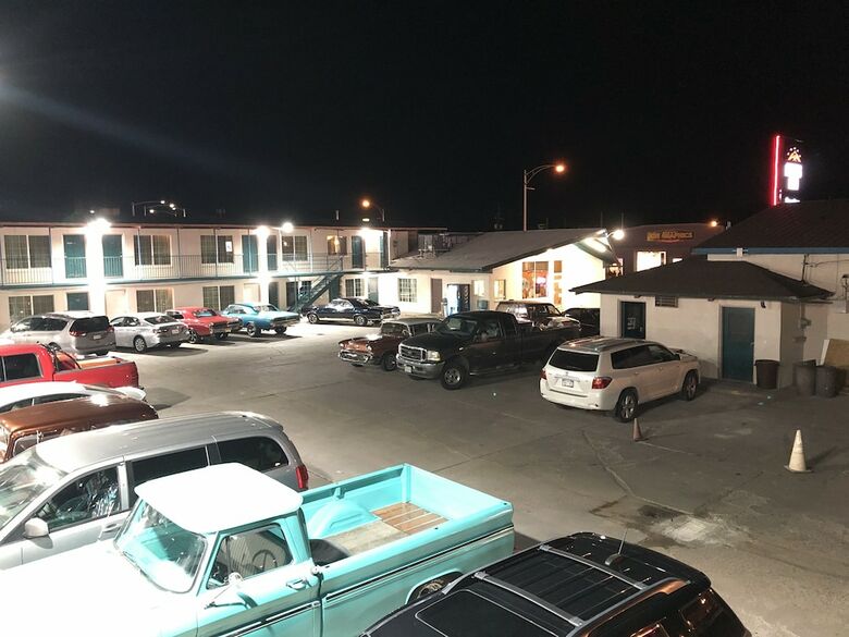 Hotel Dunes Inn