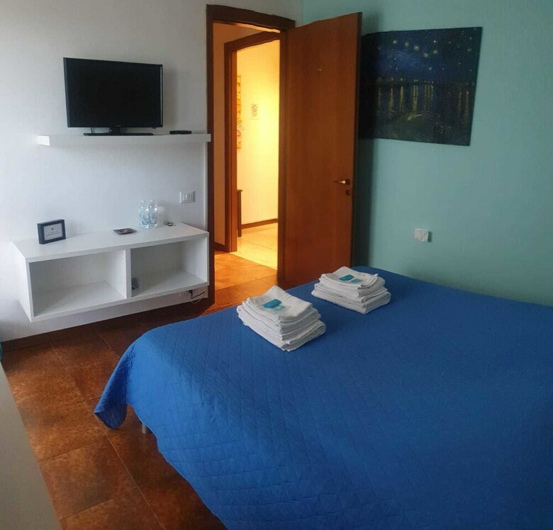 Hotel Etruria Airport Apartment