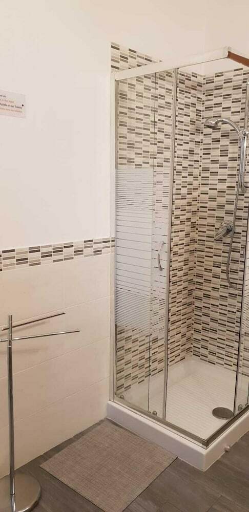 Hotel Etruria Airport Apartment