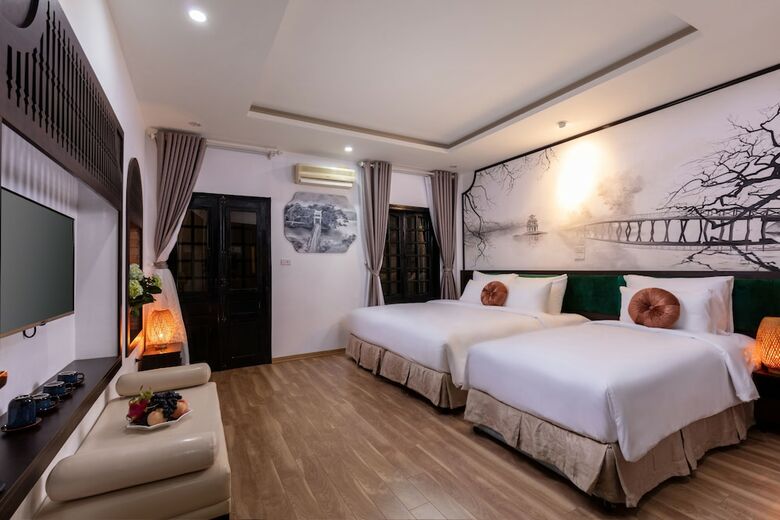 Hanoi Lullaby Hotel & Travel