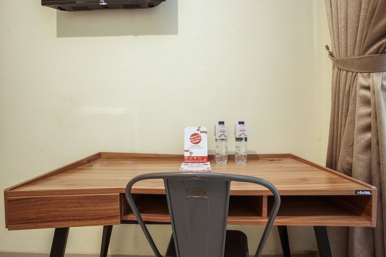 Hostal Oyo 1241 Eirini Family Homestay