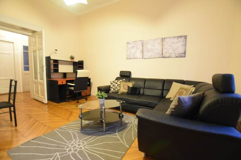 Budget Apartment By Hi5 - Feh�rhaj�