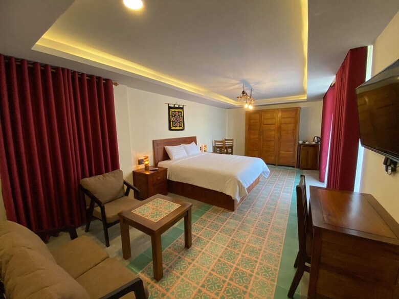 Hotel Pink Tulip Hoi An