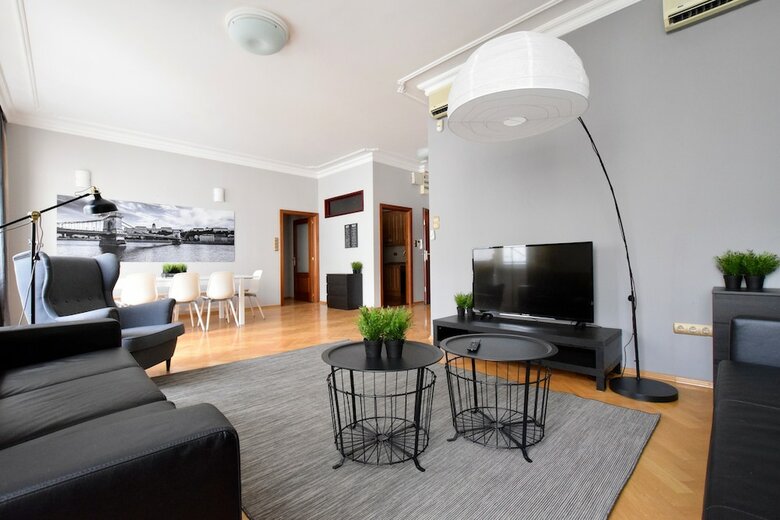 Luxury Apartment By Hi5 - Lovag Suites