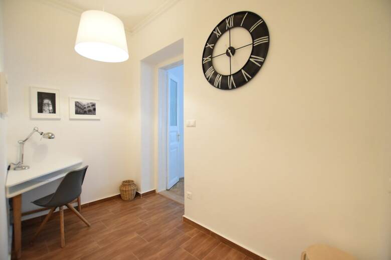 Standard Apartment By Hi5 - R�zsa Street