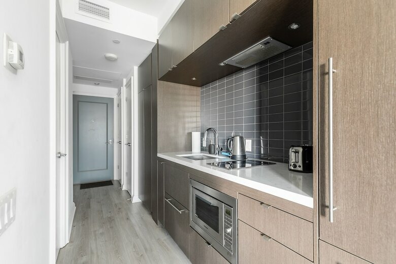 Simply Comfort Charming Yorkville Condos