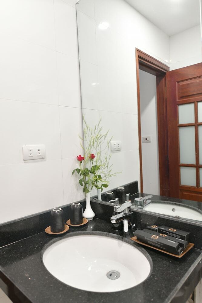 Hanoi Elpis Grand Hotel
