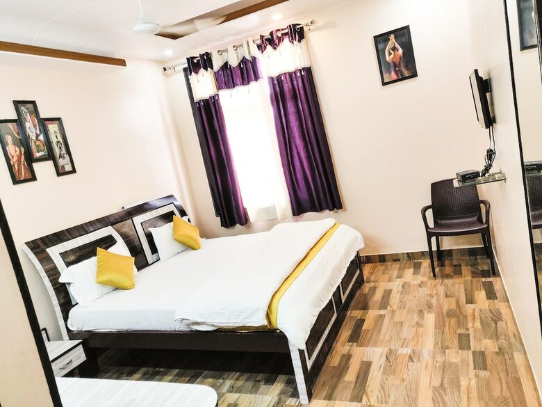 Hotel Rb Palace