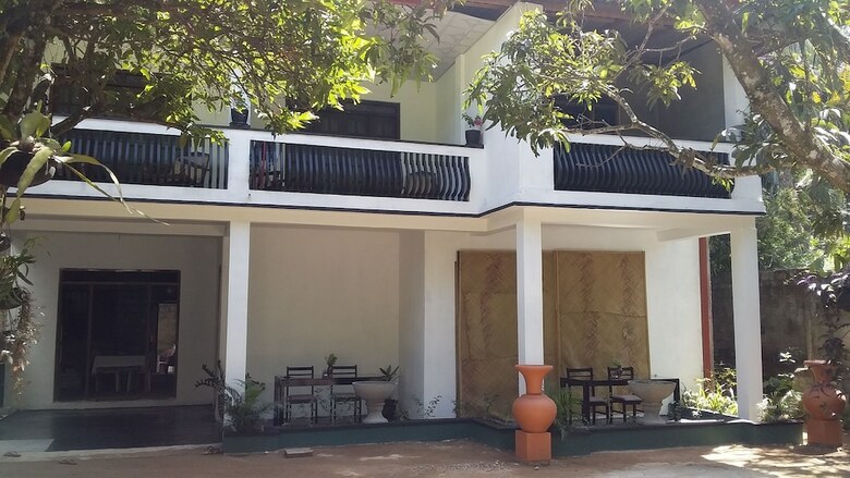 Bed & Breakfast Sanjee'shome & Lanka Ayurveda