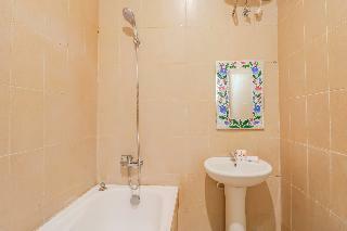 Hostal Oyo 1193 Asri House