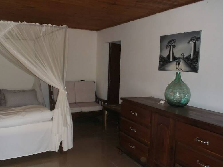 Hotel Auberge Chez Laurette Morombe